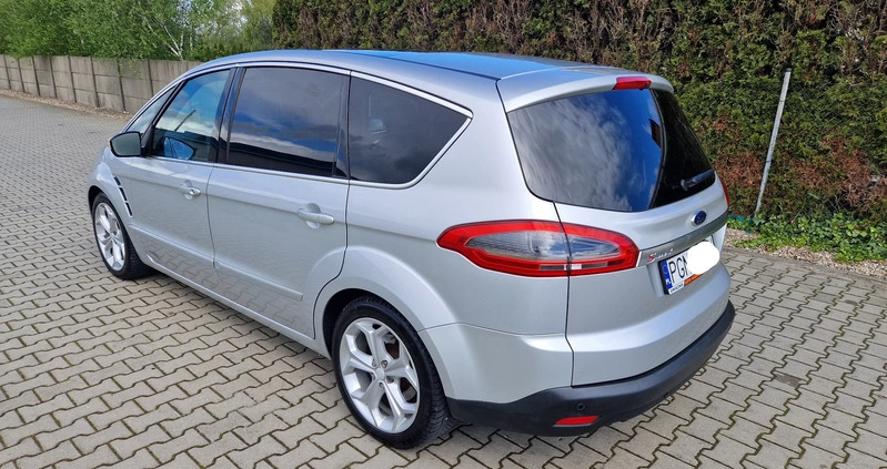 Ford S-Max cena 33900 przebieg: 232000, rok produkcji 2012 z Gniezno małe 232